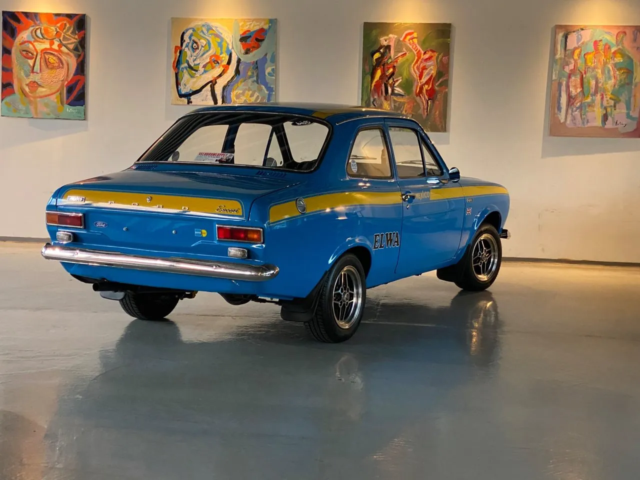 Vehicle image 18
