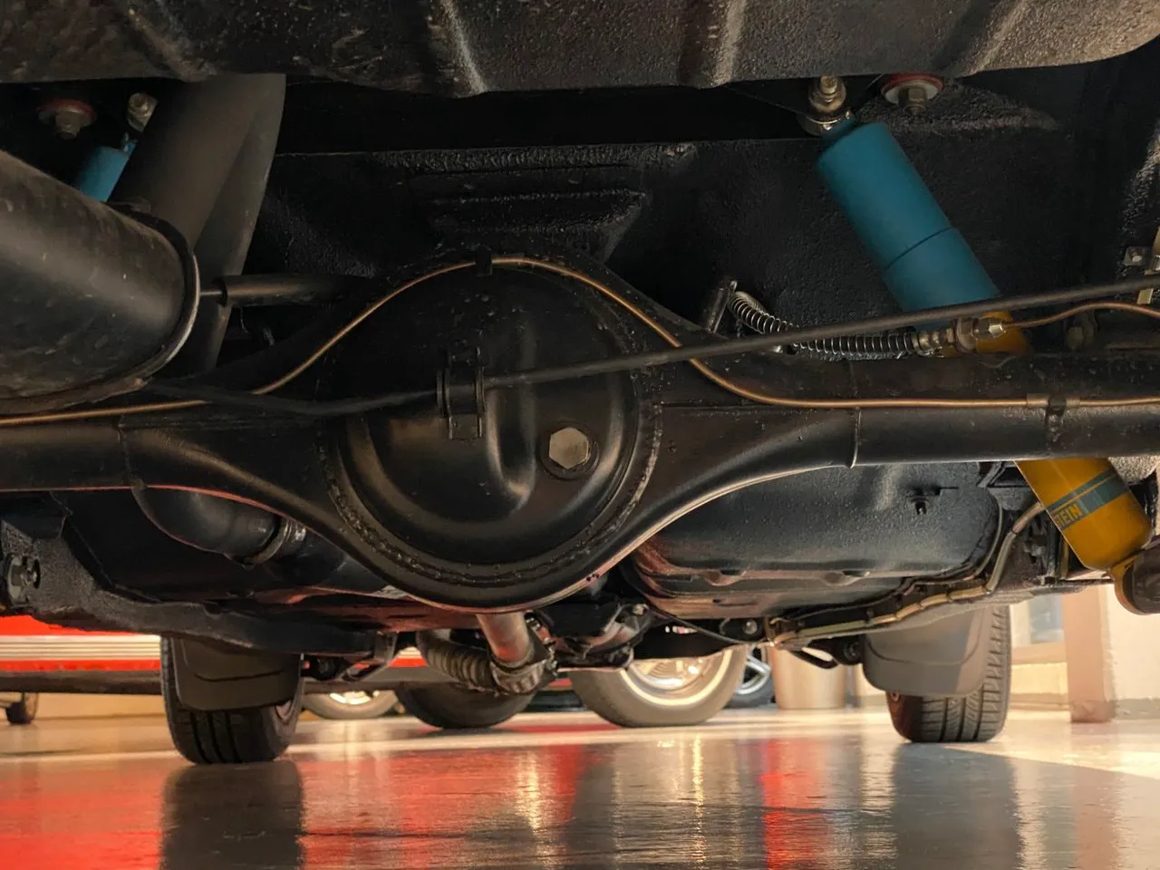 Vehicle image 13