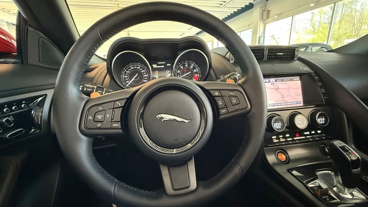Vehicle image 36