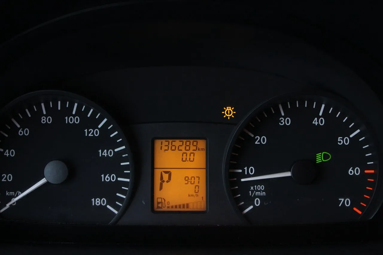 Vehicle image 22