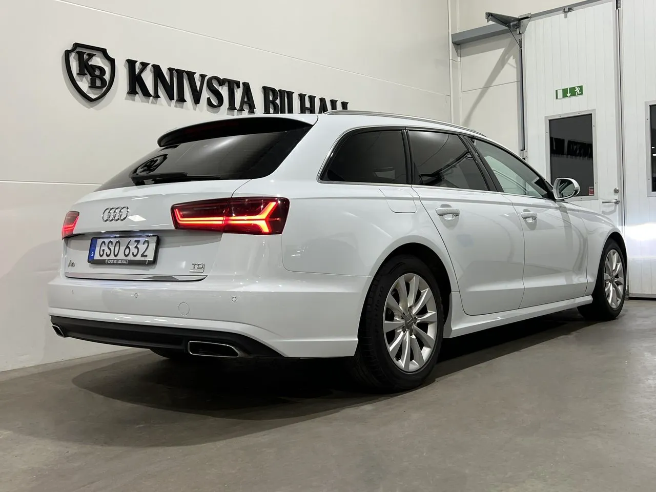 Vehicle image 20