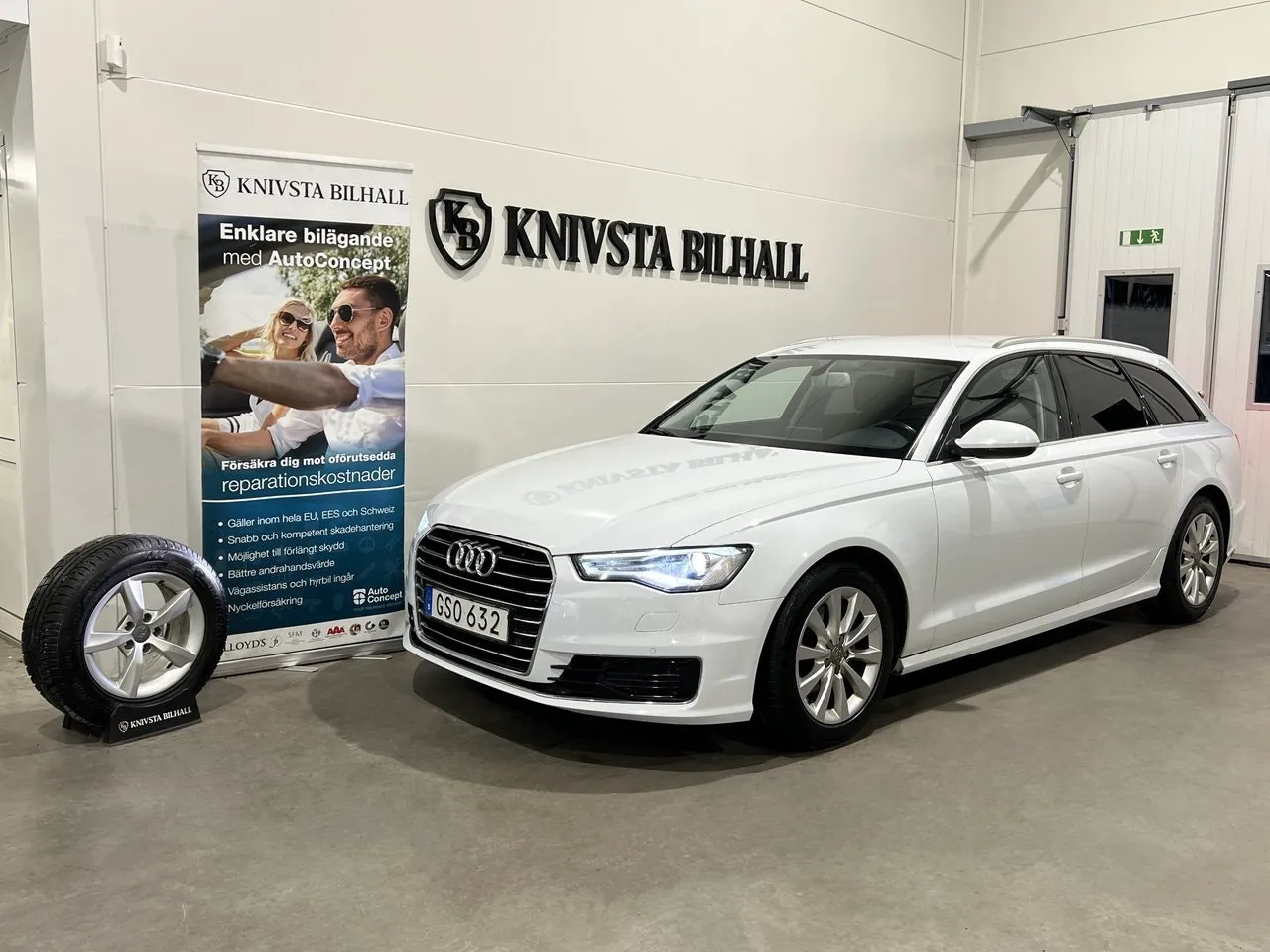 Vehicle image 11