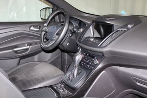 Ford Kuga bild 23