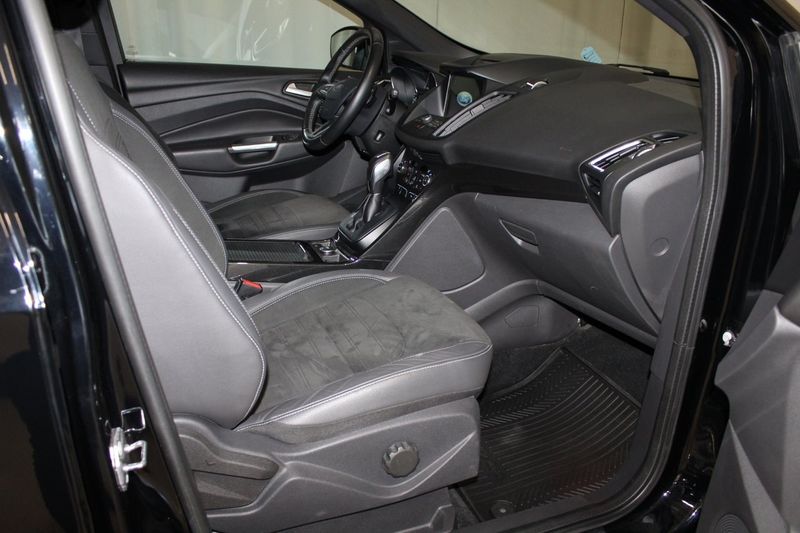 Ford Kuga bild 19
