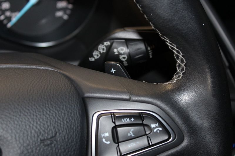 Ford Kuga bild 25