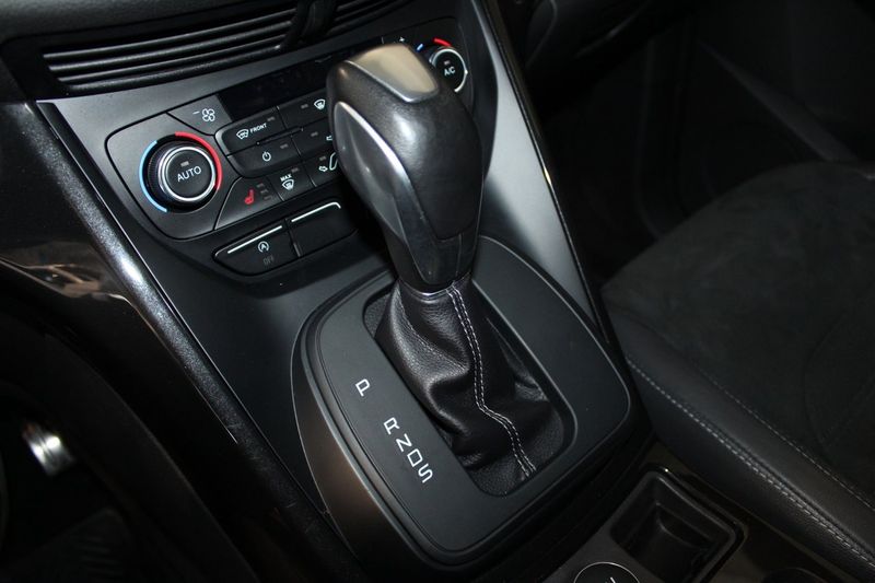 Ford Kuga bild 29