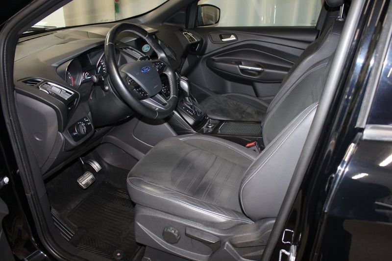 Ford Kuga bild 18