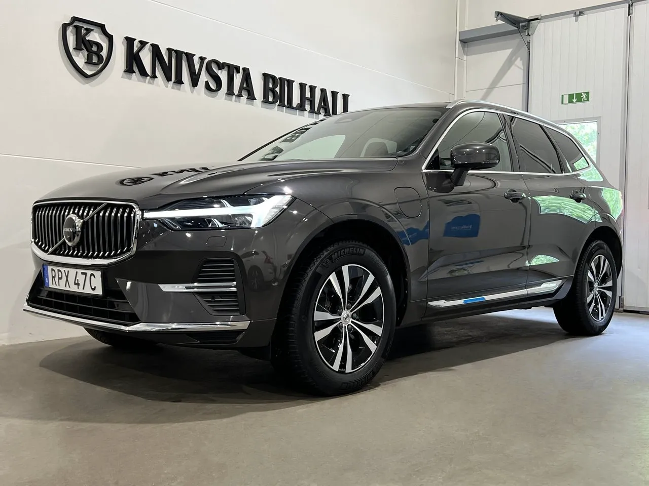 Vehicle image 25