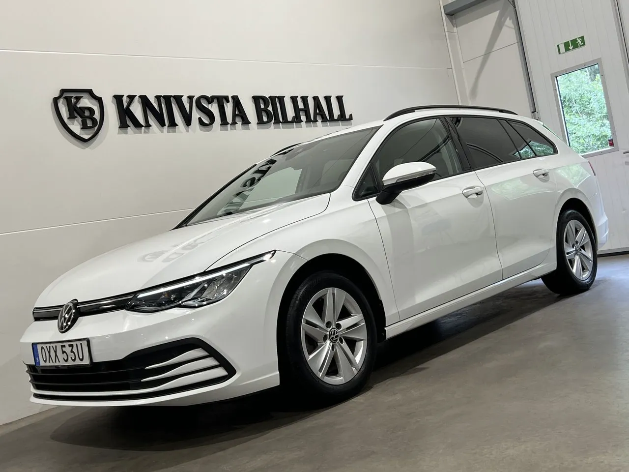 Vehicle image 21