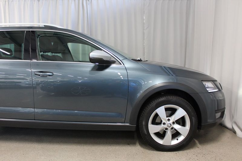 Skoda Octavia bild 8