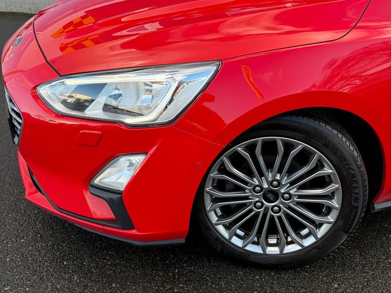 Ford Focus bild 8