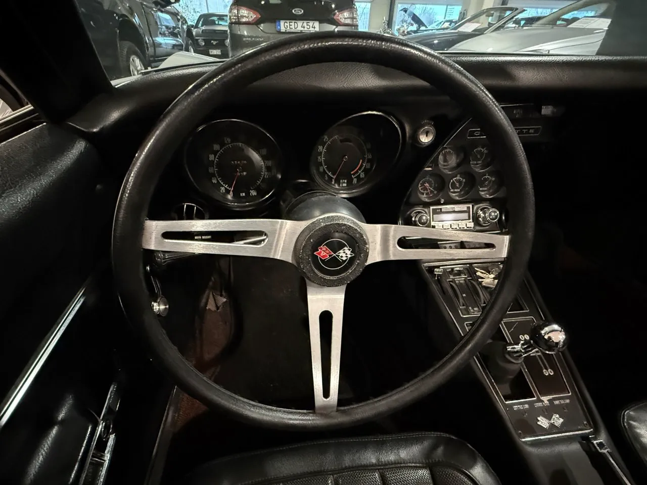 Vehicle image 11