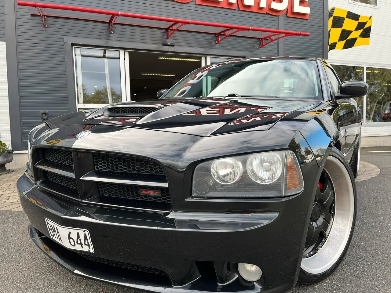 Vehicle image 1