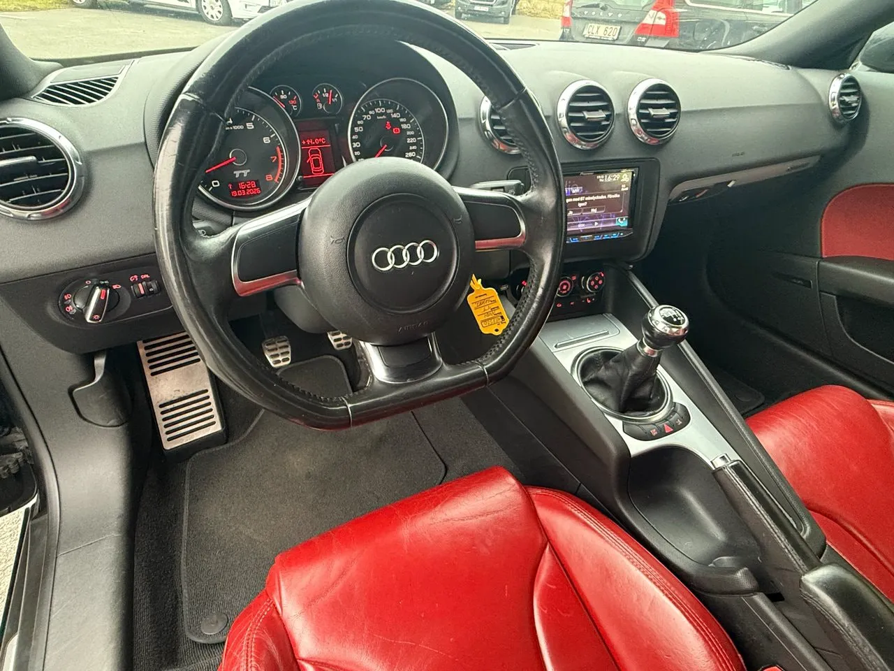 Vehicle image 9