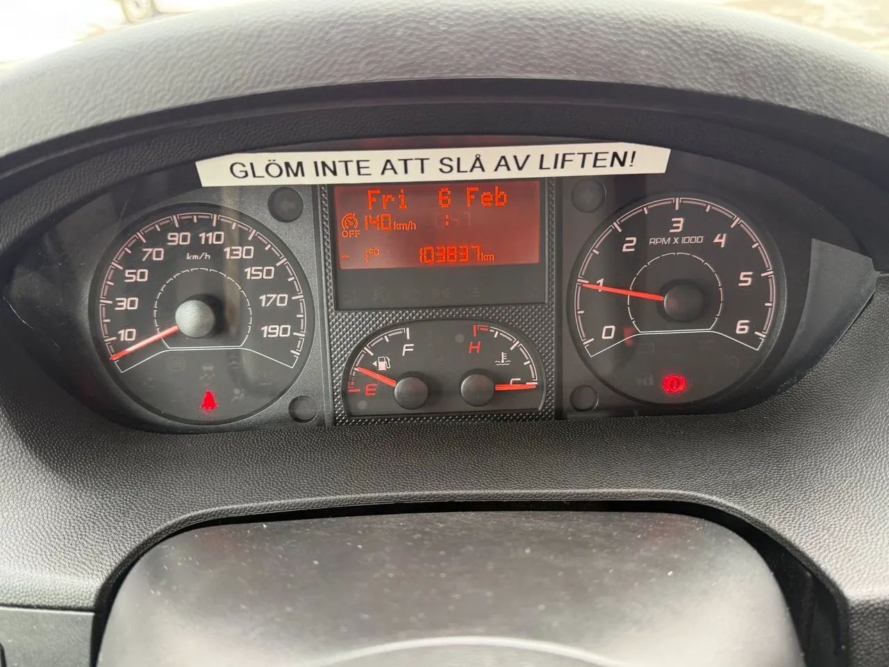 Vehicle image 7