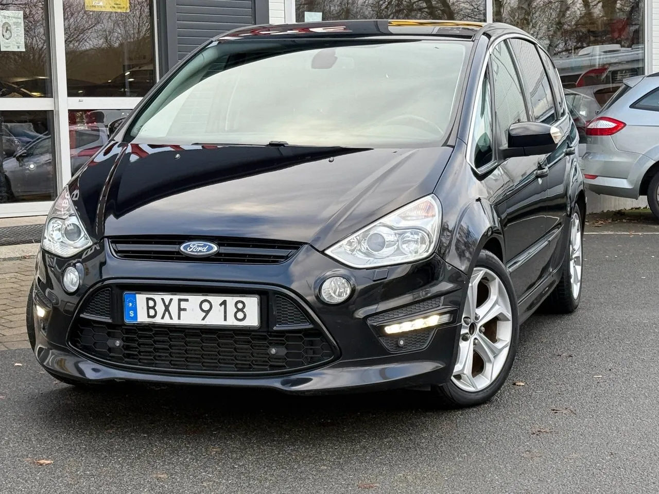 Vehicle image 1