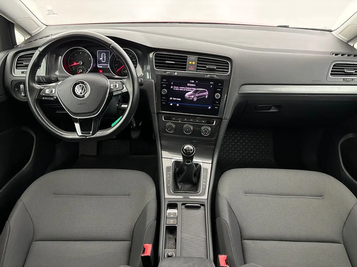 Vehicle image 14