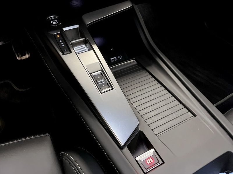 Peugeot 408 bild 11