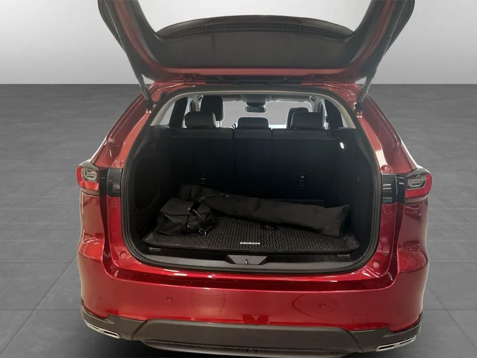 Vehicle image 15