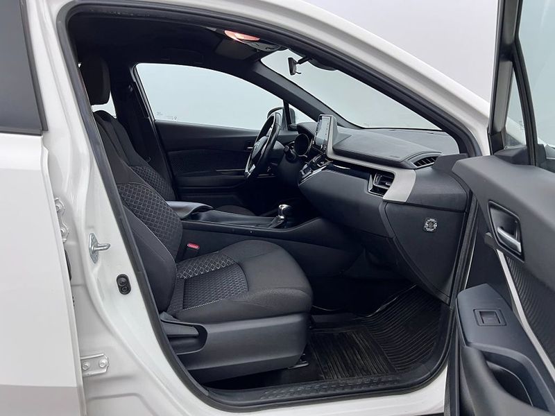 Toyota C-HR bild 15