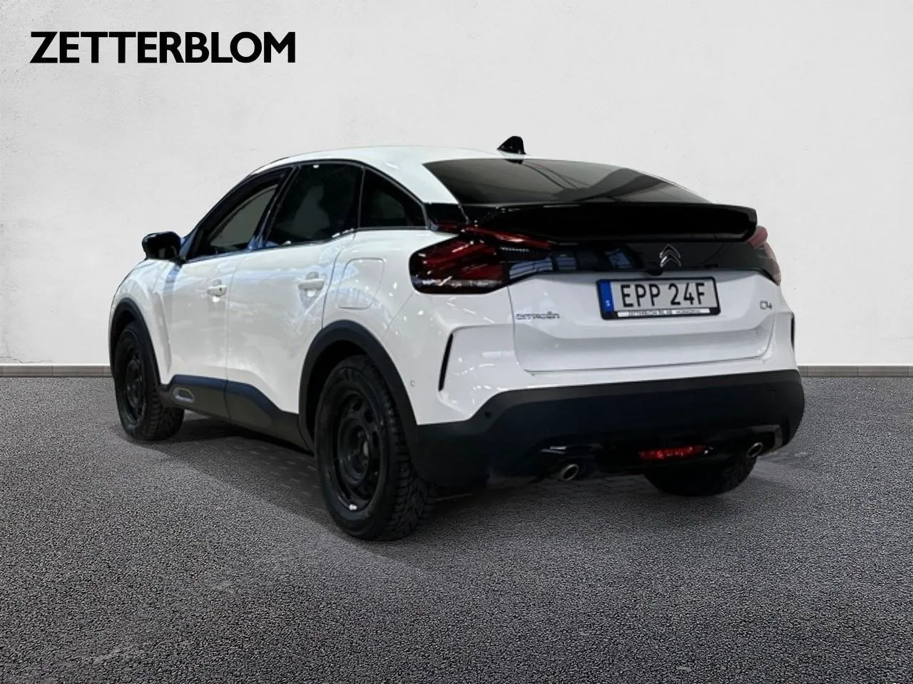 Vehicle image 18