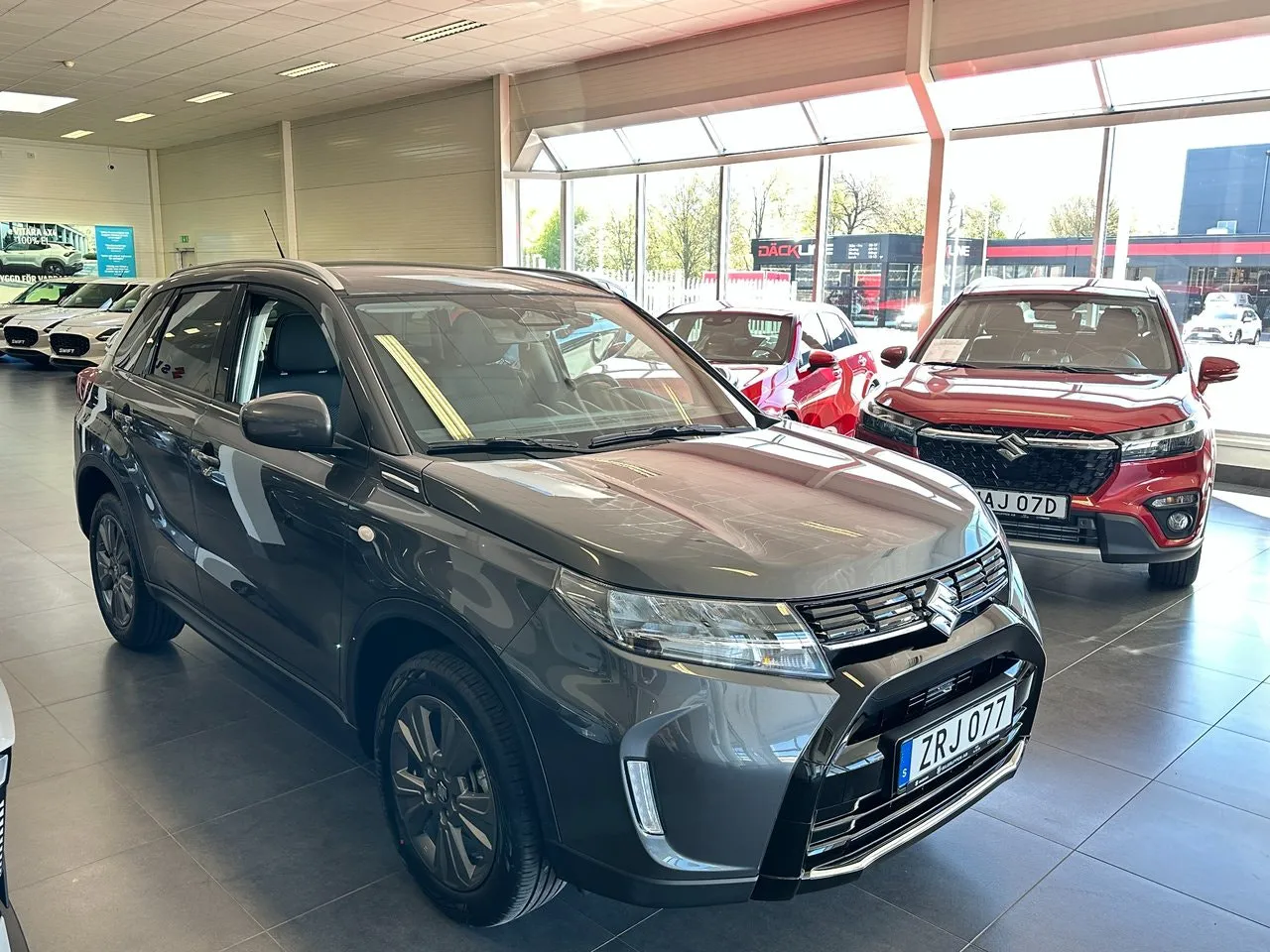Vehicle image 3
