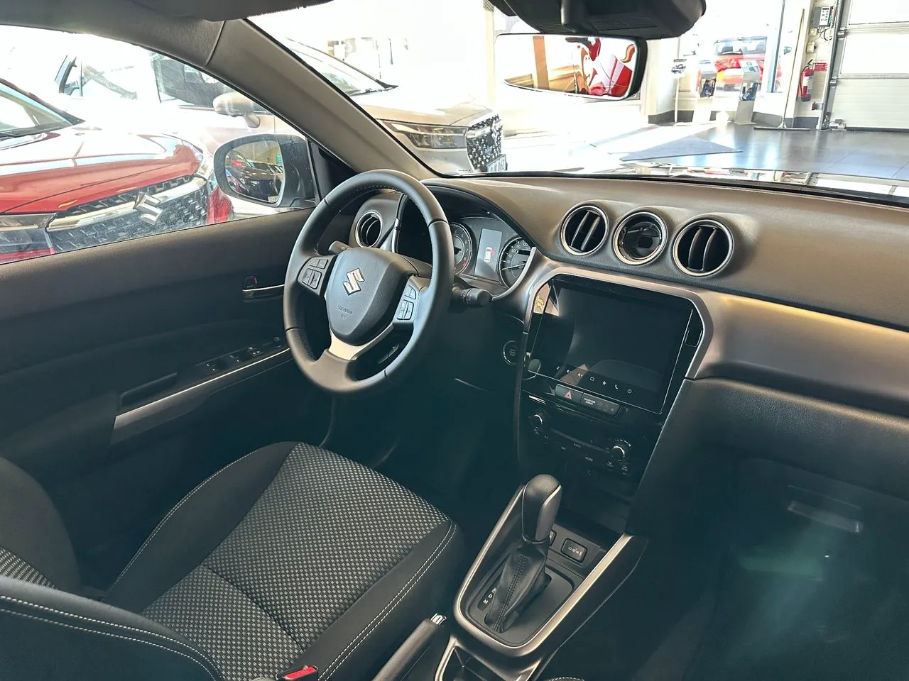 Vehicle image 12