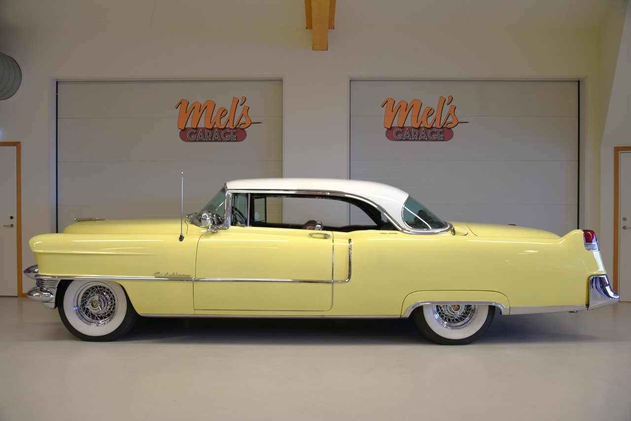 Cadillac Coupe DeVille
