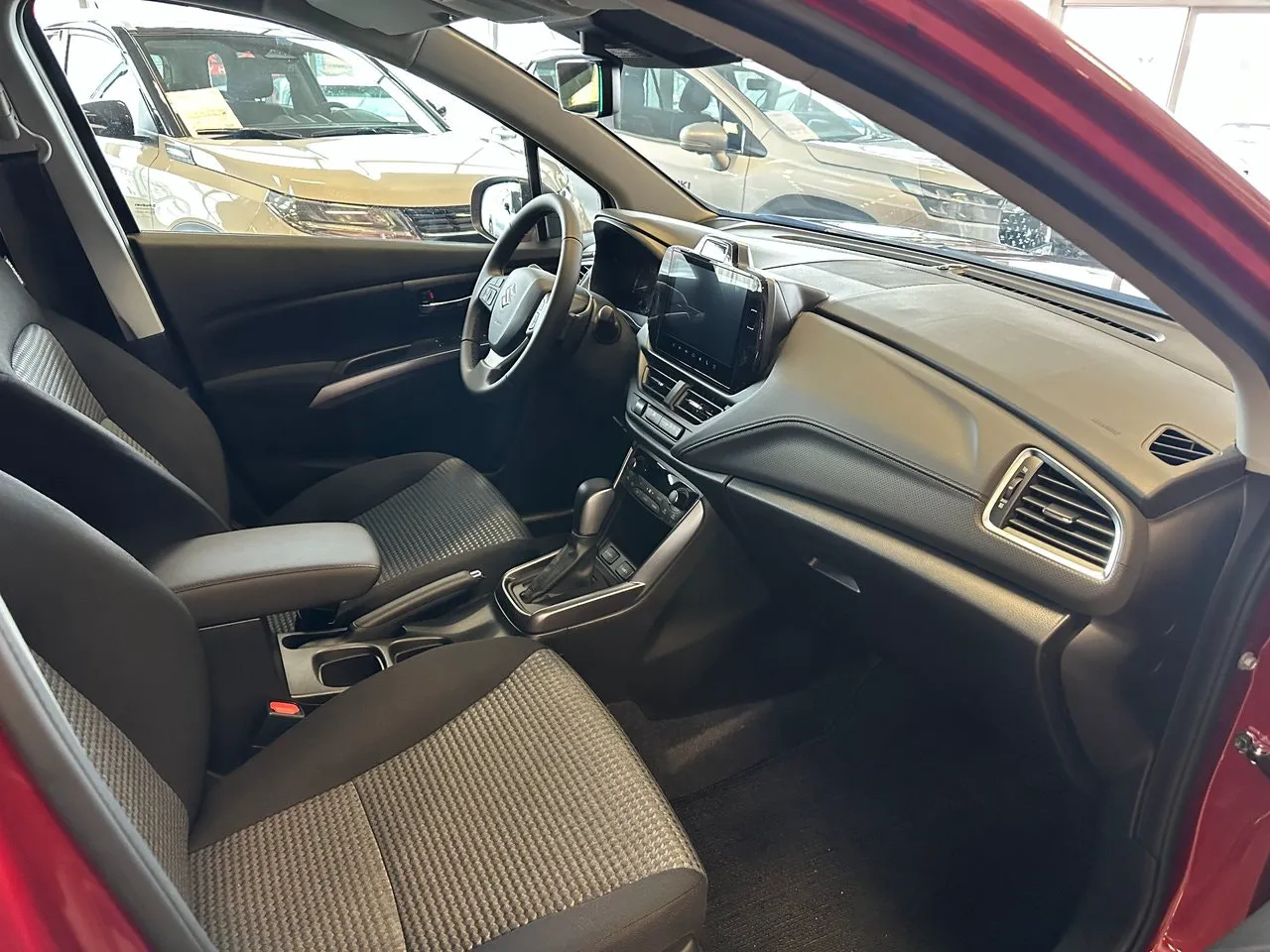 Vehicle image 10