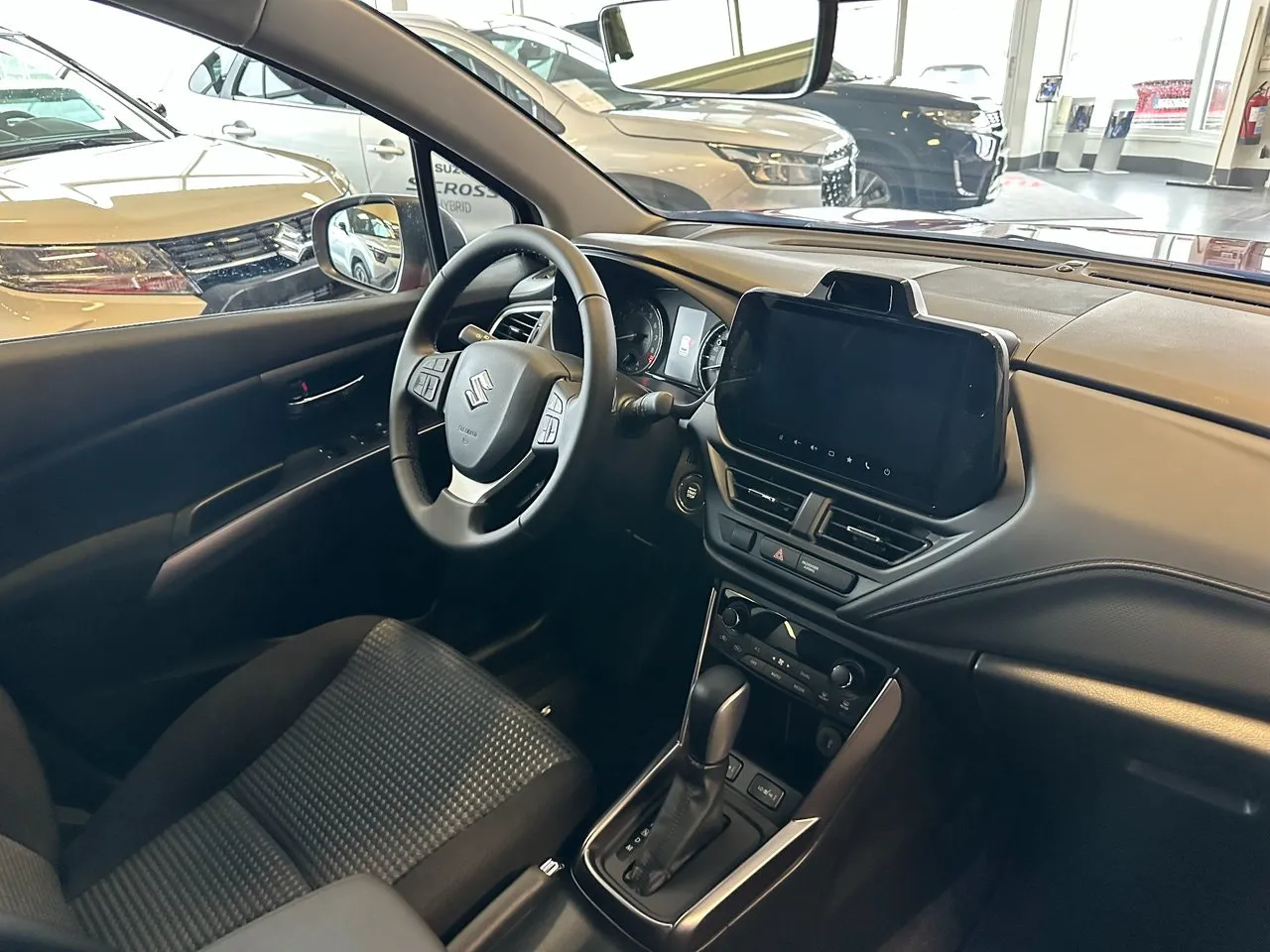 Vehicle image 12