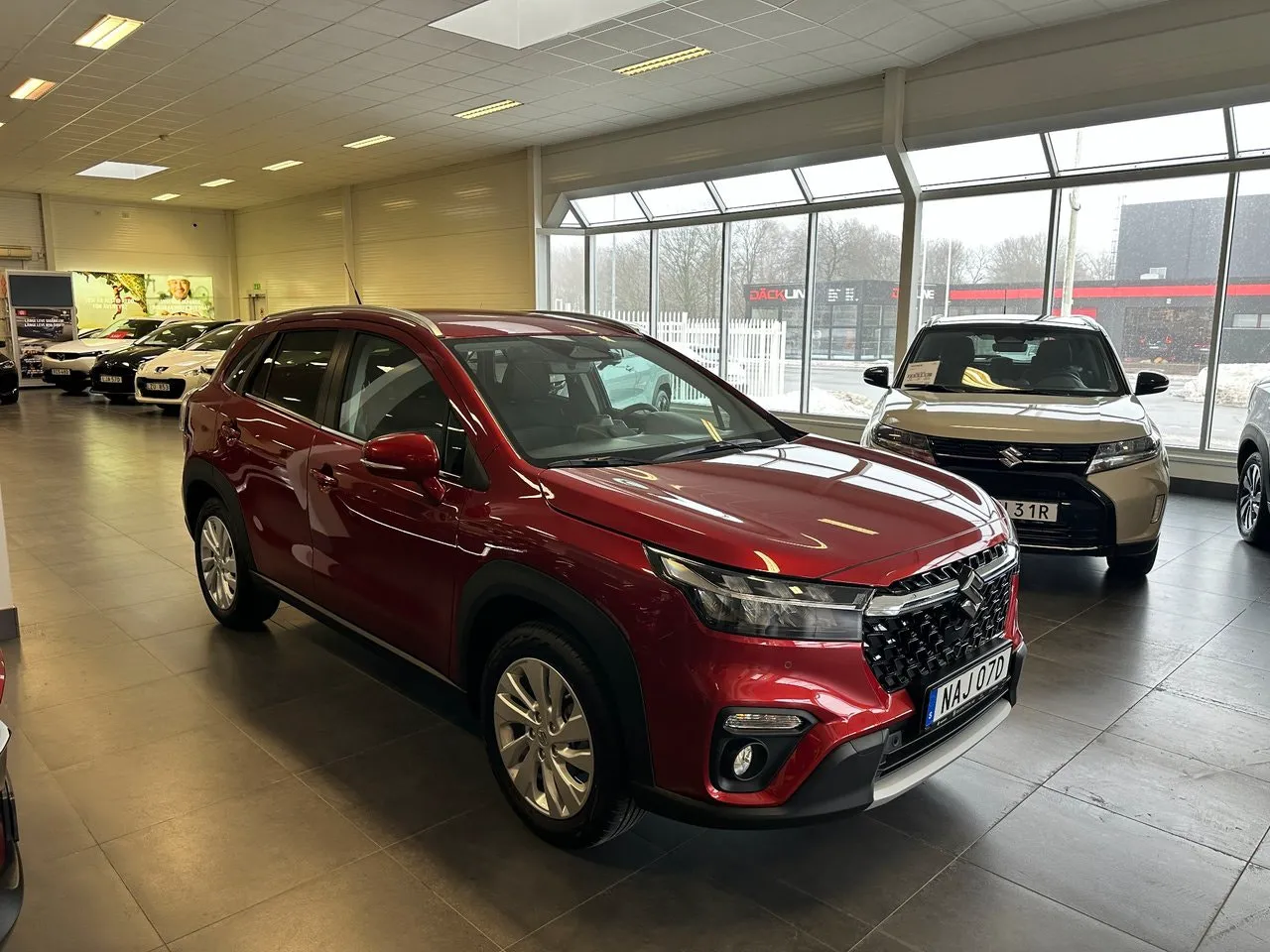 Vehicle image 3