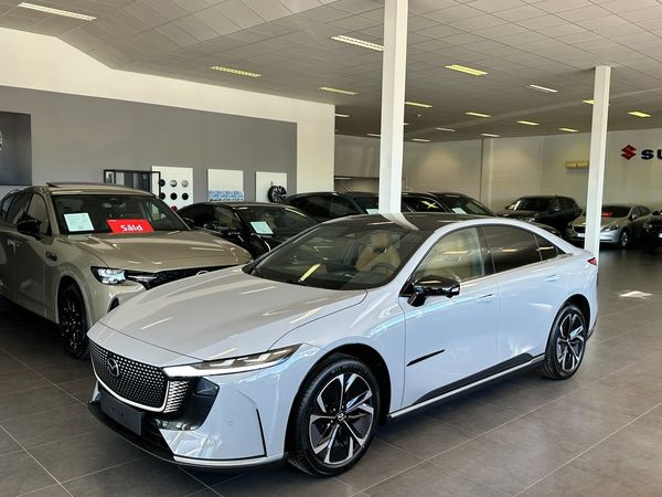 Mazda 6e Takumi Plus - Panoramag - Adaptiv Farthållare - HuD - 2026