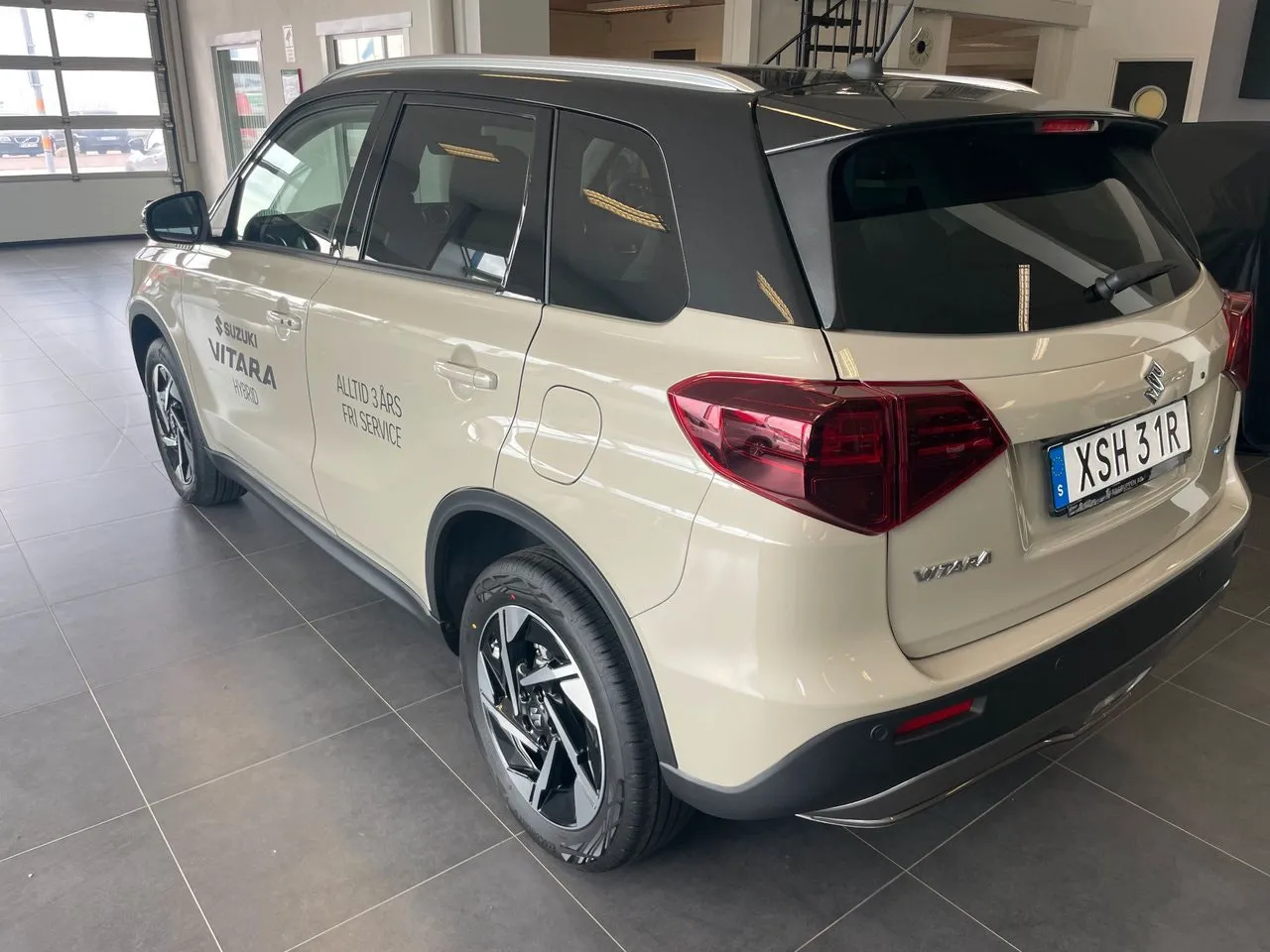 Vehicle image 1