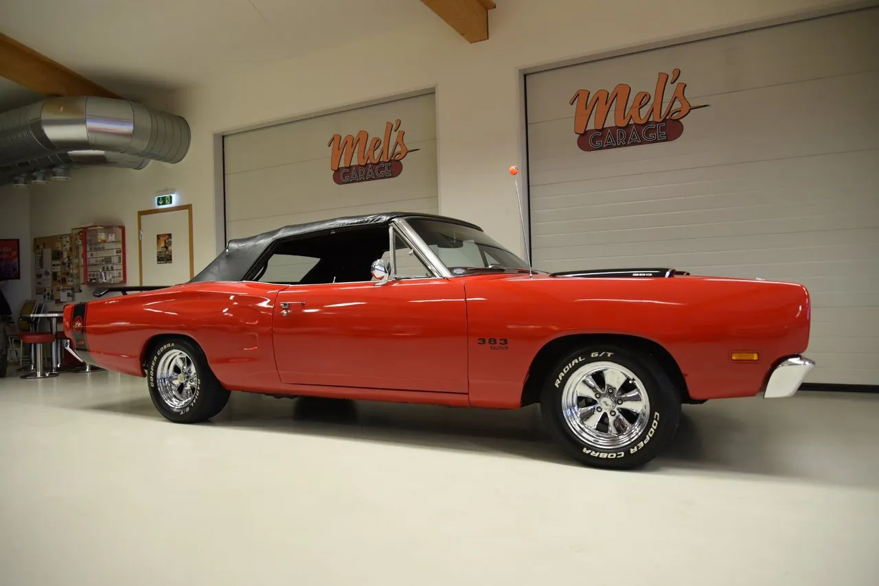 Vehicle image 33