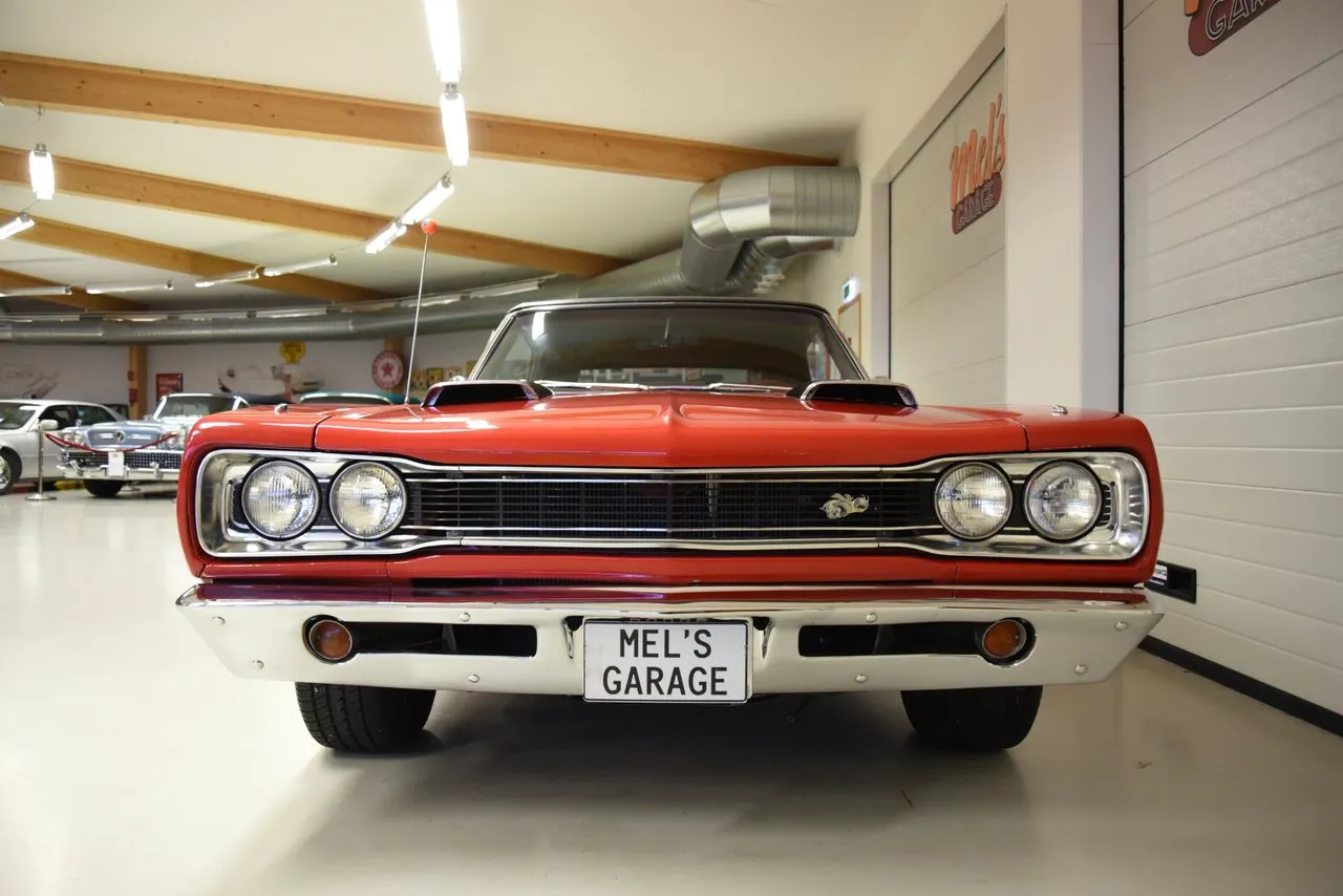 Vehicle image 35