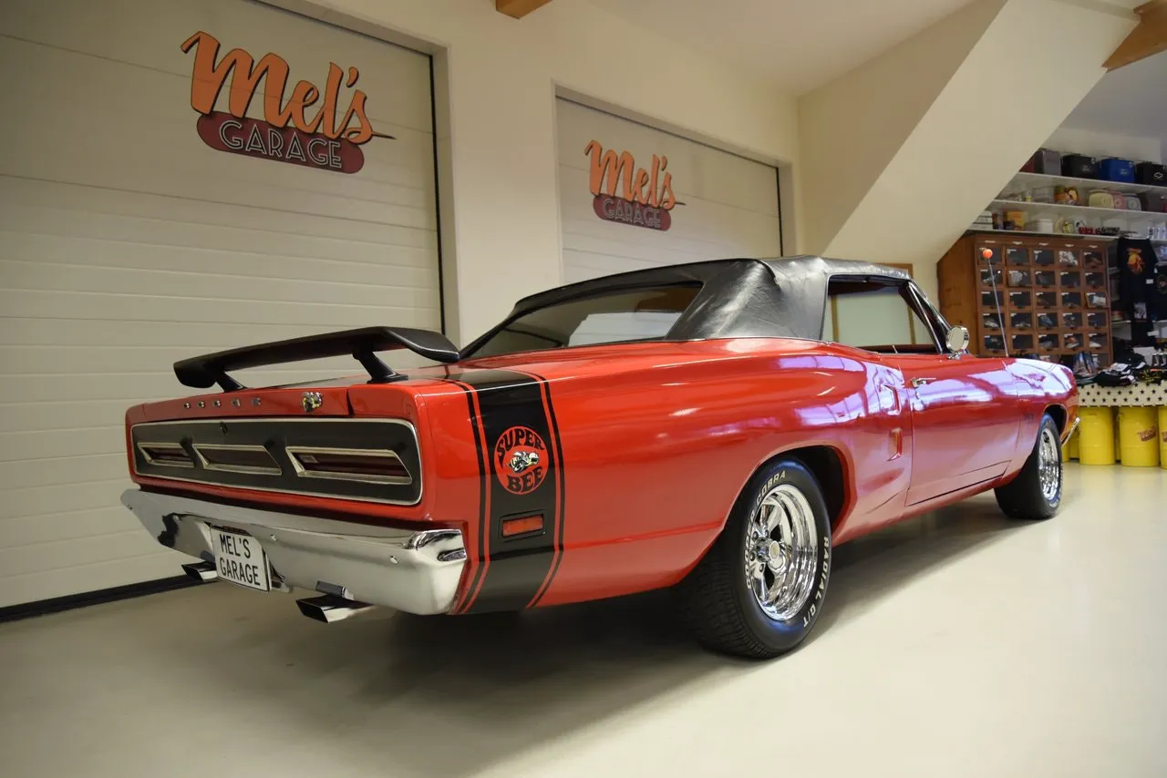 Vehicle image 30