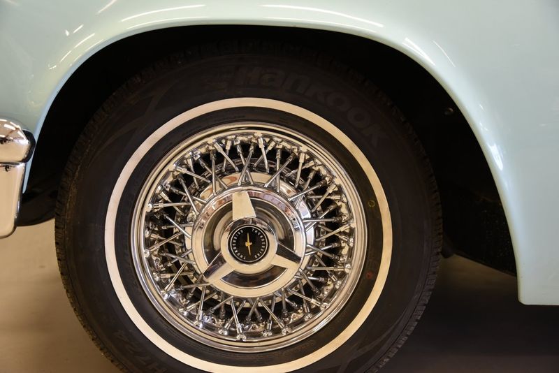 Ford Thunderbird bild 37