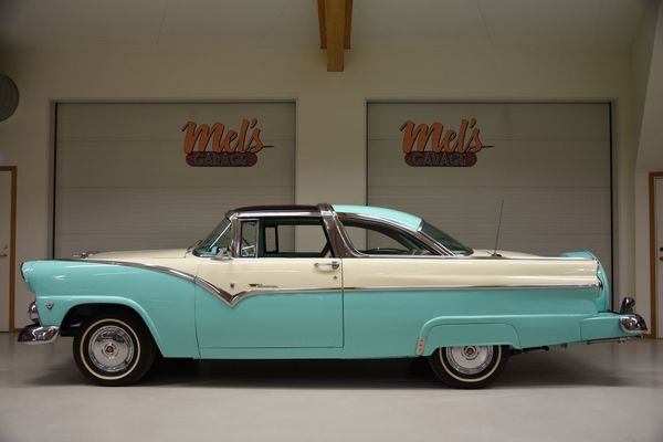 Ford Fairlane Crown Victoria Glastak V8 302 C4 automat - 1955
