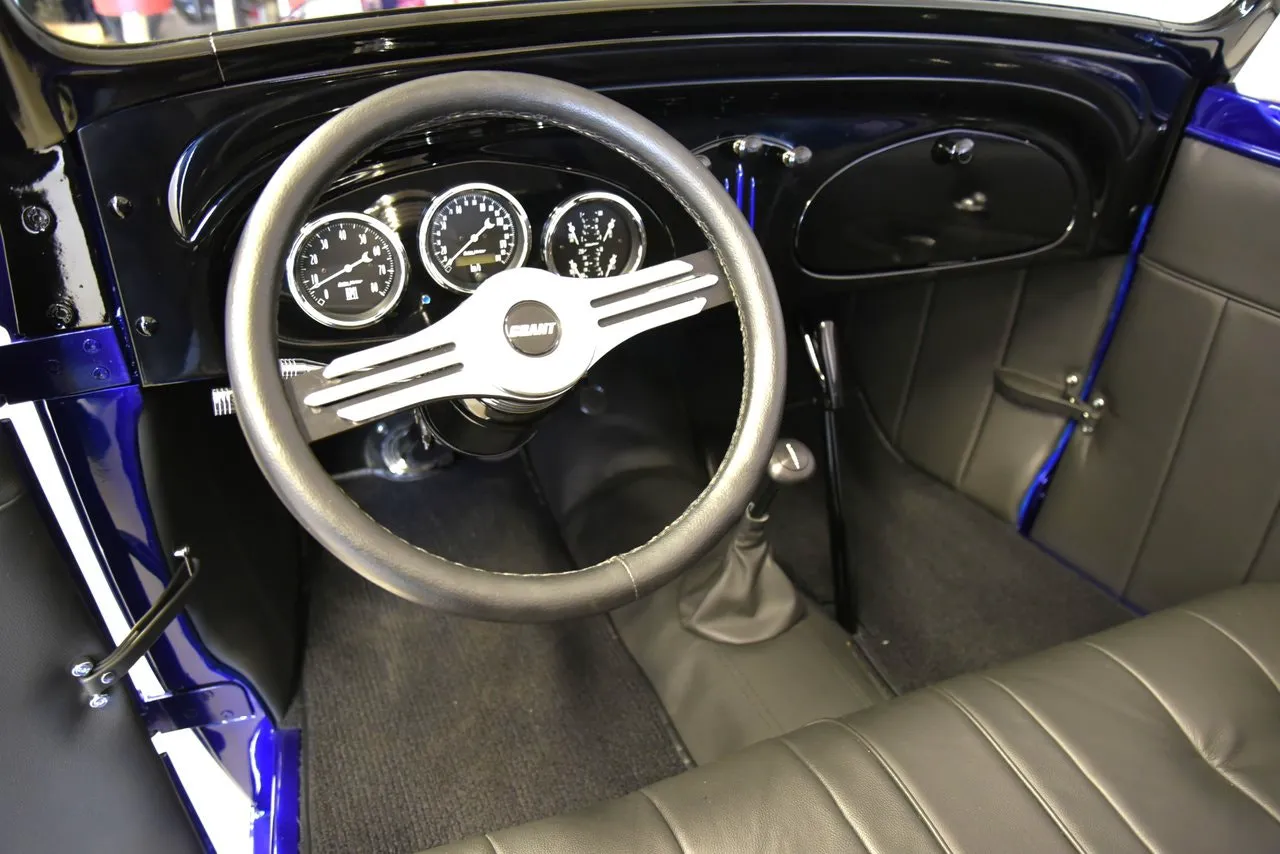 Vehicle image 24