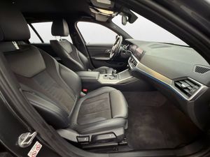 BMW 330 bild 22