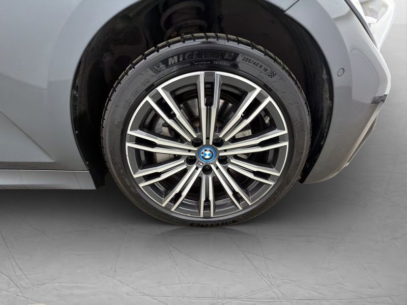 BMW 330 bild 30