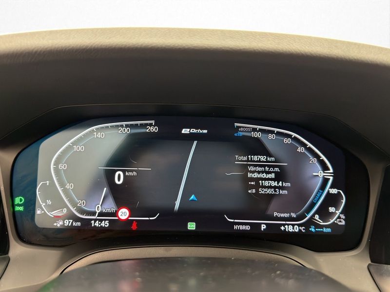 BMW 330 bild 13