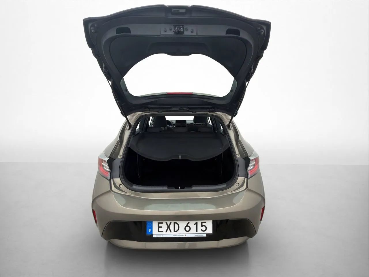 Vehicle image 25
