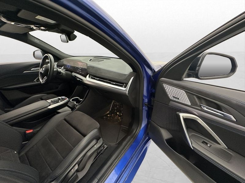 BMW iX2 bild 29