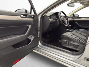 Volkswagen Passat bild 9