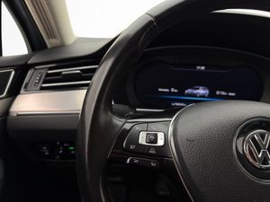 Volkswagen Passat bild 12