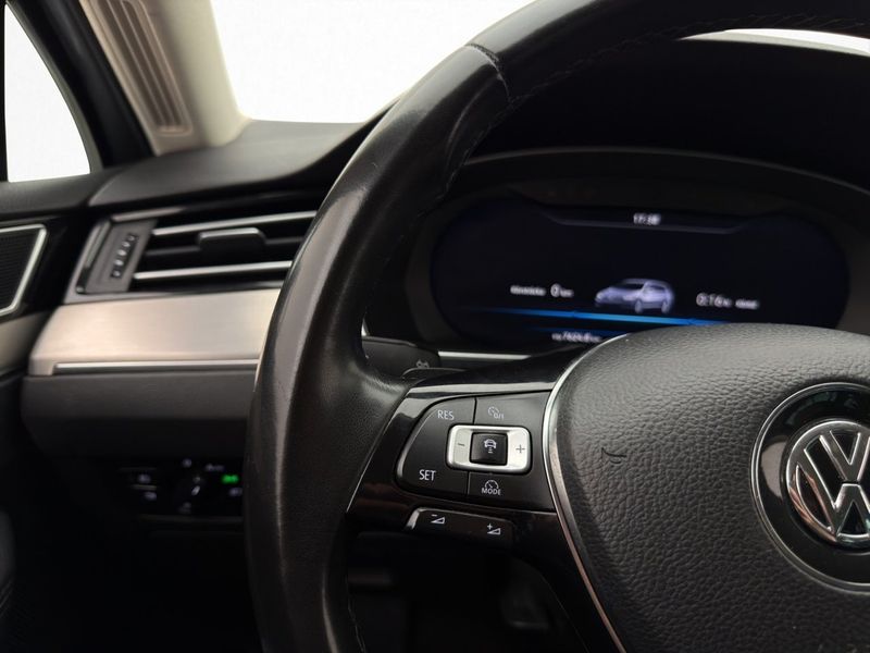 Volkswagen Passat bild 12