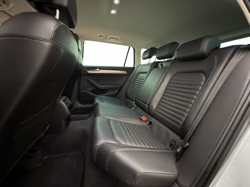 Volkswagen Passat bild 24