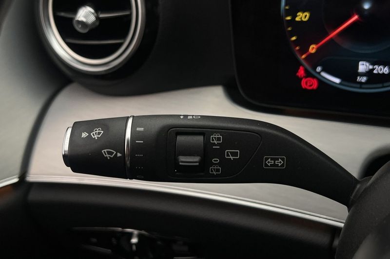 Mercedes E300 bild 11