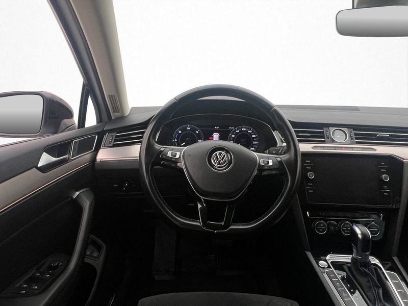 Volkswagen Passat bild 11